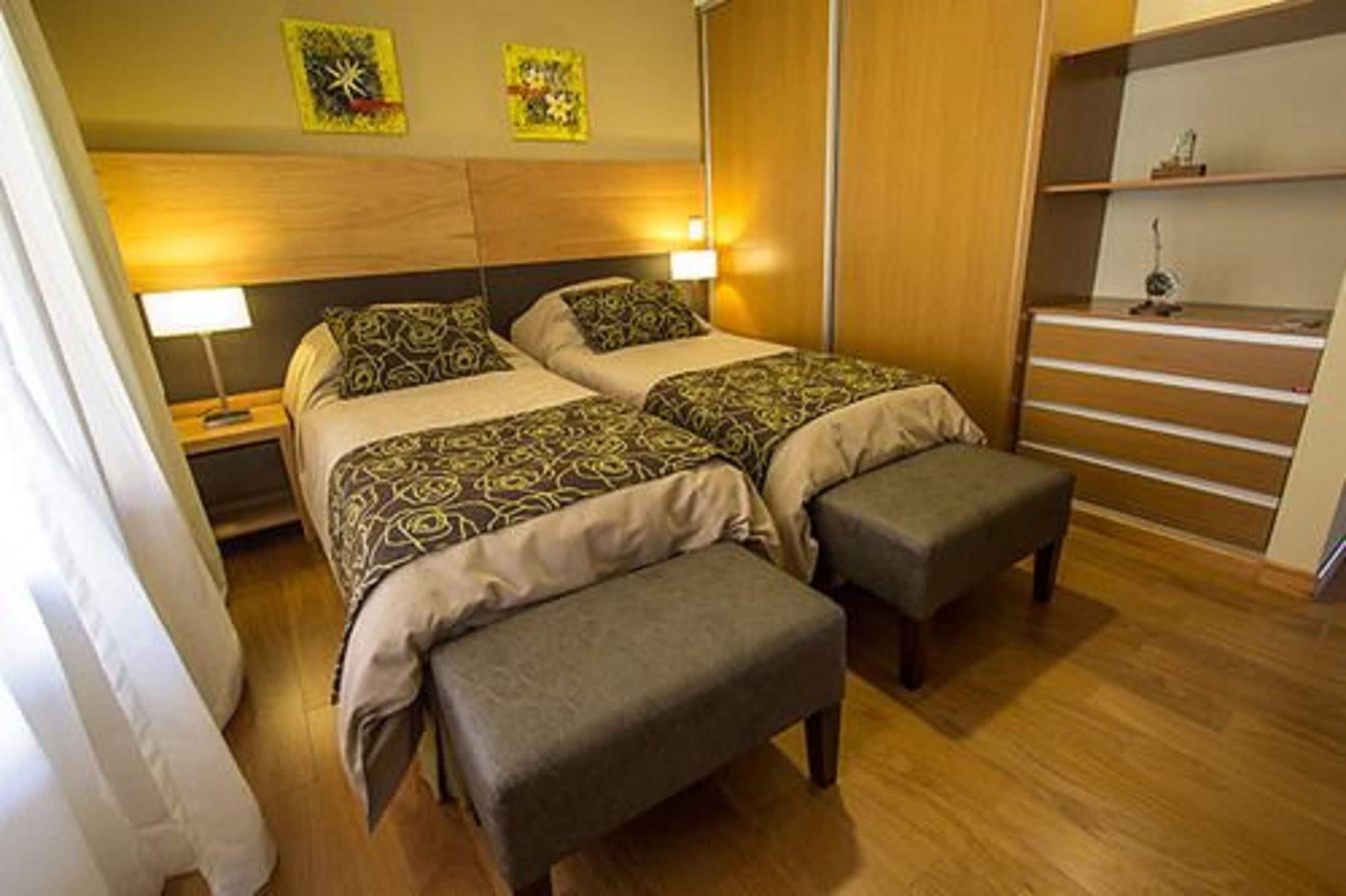 Los Robles Apart & Spa Сан Карлос де Барилоче Екстериор снимка
