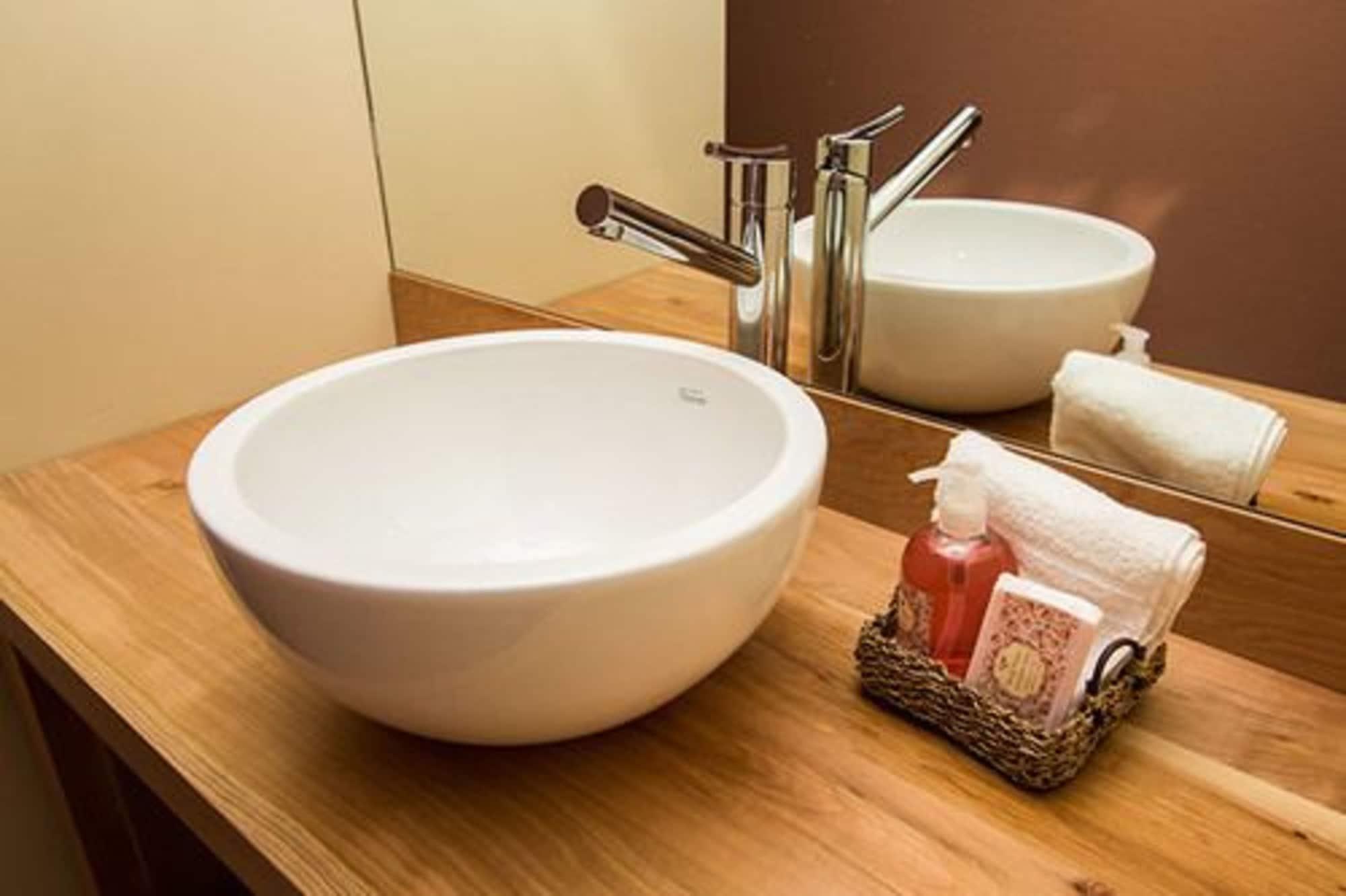 Los Robles Apart & Spa Сан Карлос де Барилоче Екстериор снимка