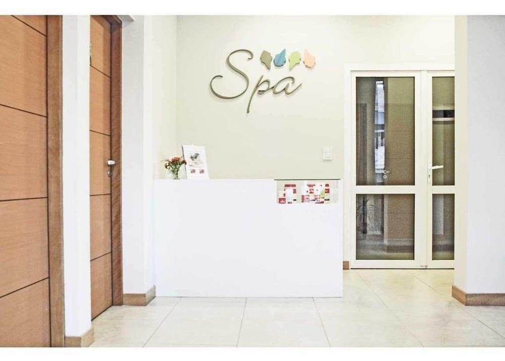 Los Robles Apart & Spa Сан Карлос де Барилоче Екстериор снимка