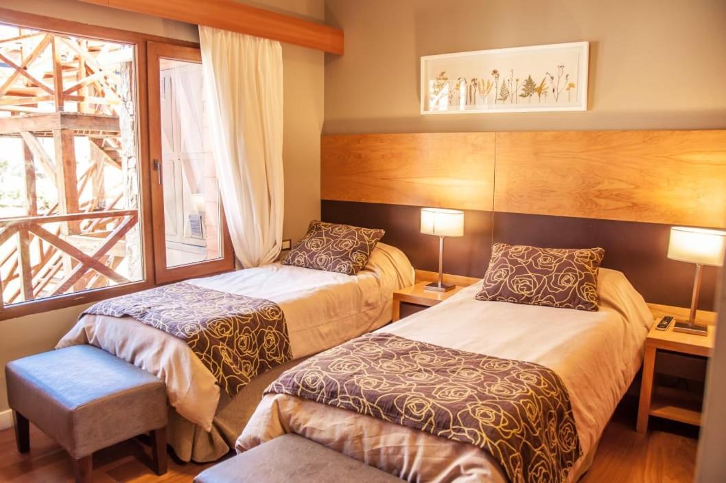 Los Robles Apart & Spa Сан Карлос де Барилоче Екстериор снимка