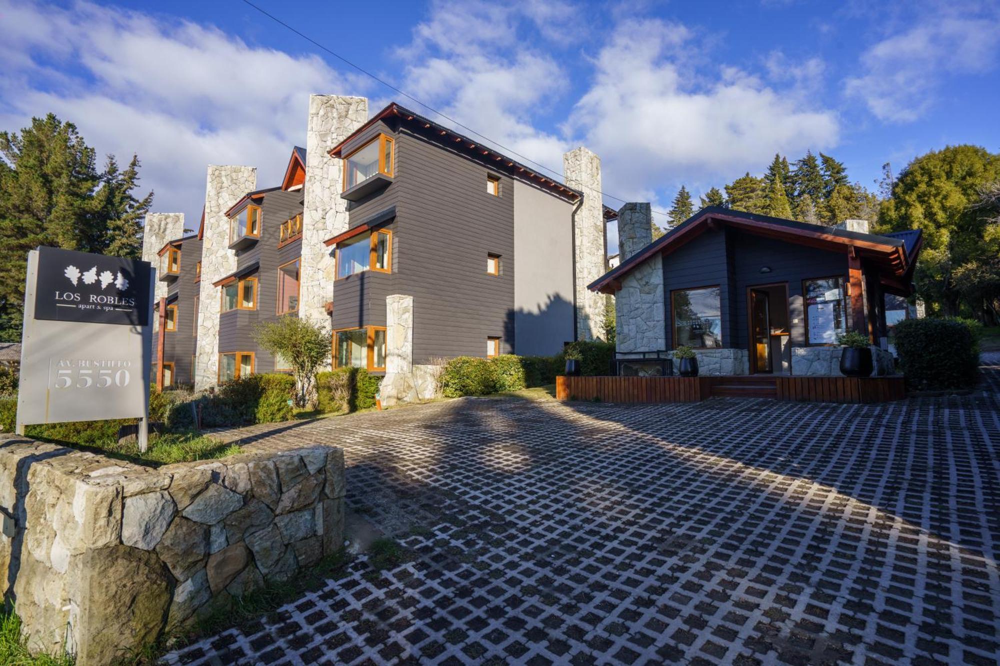 Los Robles Apart & Spa Сан Карлос де Барилоче Екстериор снимка