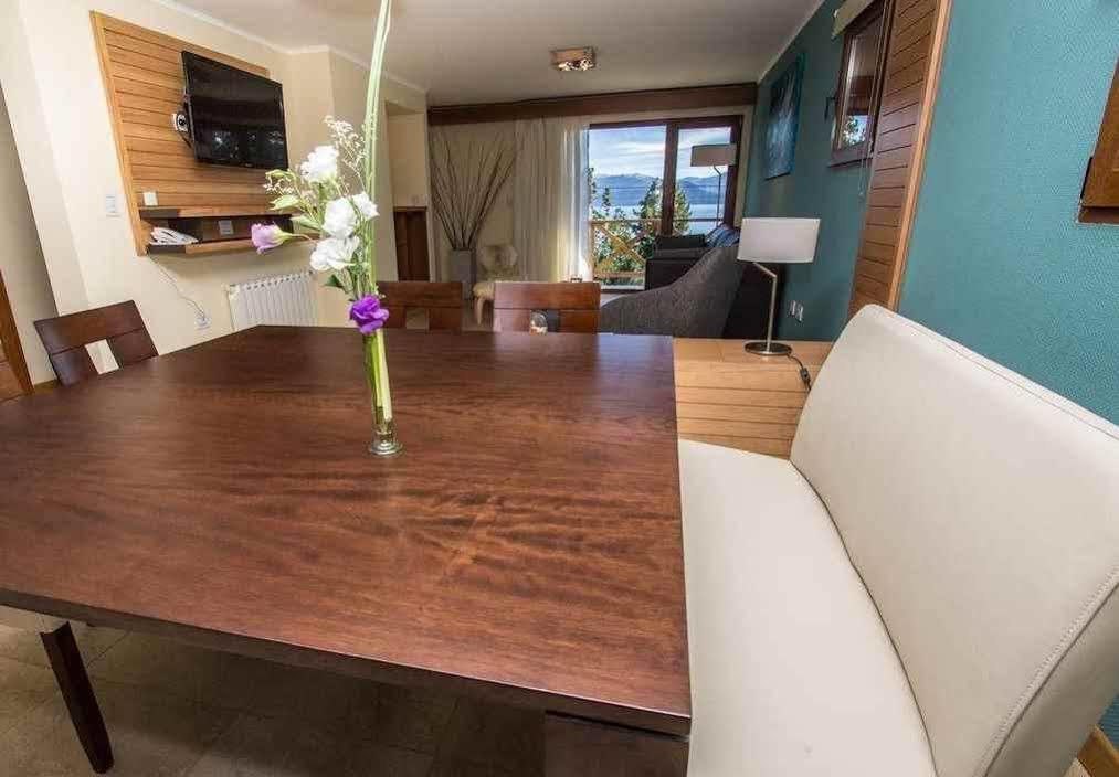 Los Robles Apart & Spa Сан Карлос де Барилоче Екстериор снимка